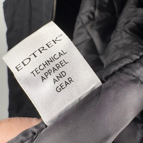 EDTREK Waterproof Concealed Carry Vest w/ 10 Pockets - Picture 14 of 16